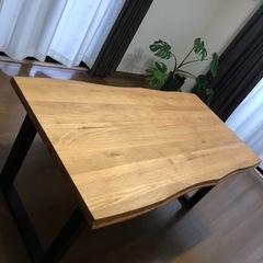 ダイニングテーブル