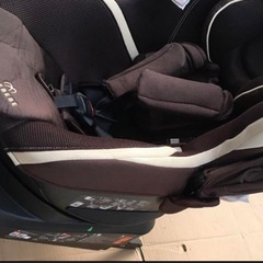 エールべべ　チャイルドシートの画像