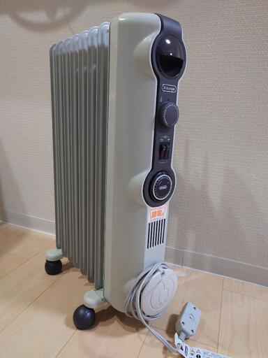 【決定済】デロンギ　オイルヒーター　HJ0812