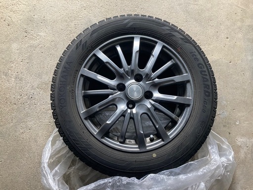 スタッドレスタイヤ　4本セット　ヨコハマ　IG60  175/65R15　アルミホイール付き