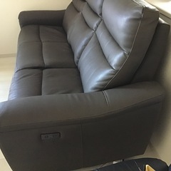 電動リクライニングソファーの画像