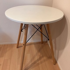 イームズテーブル　ダイニングテーブル