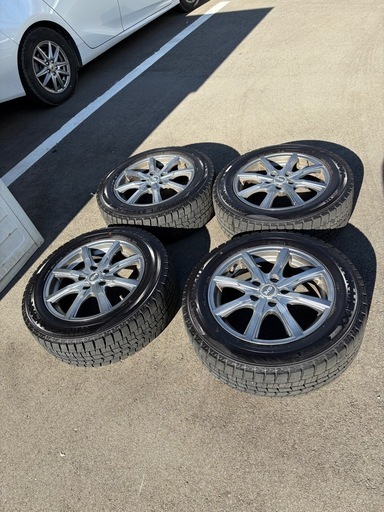 スタッドレスタイヤセット　205/60R16　ホンダステップワゴンで使用　2023年1シーズン使用