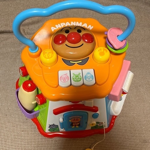 アンパンマン　よくばりボックス　おもちゃ