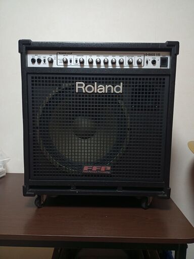 Rolandベースアンプ売ります