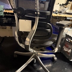 エルゴヒューマン プロ EHP-LAM ロータイプ ヘッドレスト無し 肘付 エラストメリックメッシュ ブラック(KM11) 083063の画像