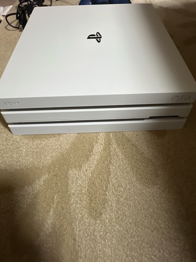 PS4 Pro 本体