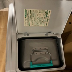 【お譲り先決定しました】ダイニチ 灯油ファンヒーター ポリタンク付き の画像