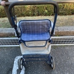 シルバーカー　折り畳み式の画像