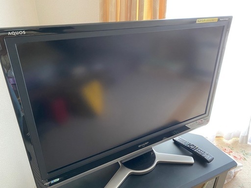 37インチ液晶テレビ
