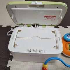 Combi　おしりふきウォーマー　知育玩具　詰め合わせの画像