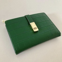 ✨新品✨　ミニ財布　グリーン　高品質の画像