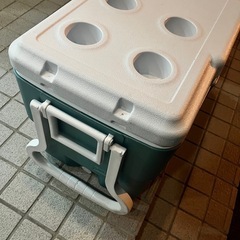 クーラーボックス　大型の画像