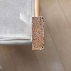 キッズチェア　白　高さ調節可
の画像