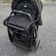 双子チャンベビーカー