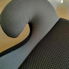 車のブースターシートの画像