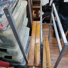 キャスター付き展示ラックの画像