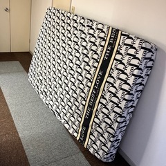 ベッドマットレス