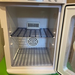 ポータブル保冷温庫