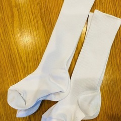 無料　白ソックス14-17cm