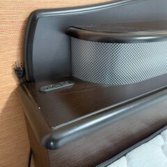 クイーンベッド/同サイズの低反発マット付きの画像