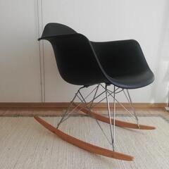 イームズリプロダクト　ロッキングチェアの画像