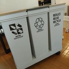 ⭐お得⭐全体的にキレイめ⭐ゴミ箱セット⭐の画像