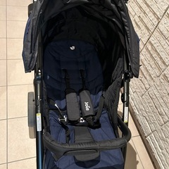 Joieベビーカー ライトトラックス ネイビーの画像