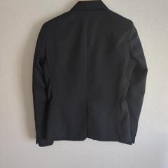 黒ジャケットの画像