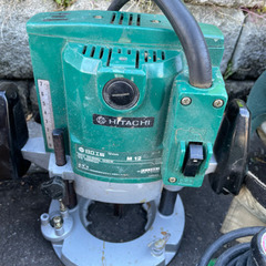 大工道具　日立　ルーター　M12  動作確認済み　その他あります　ガレージセールの画像