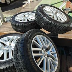 日産フーガ・ティアナ用ホイール付きスタッドレスタイヤの画像