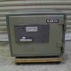 小型耐火金庫　EIKO maglock safe EM-10 エーコー　マグネットキー２本付の画像