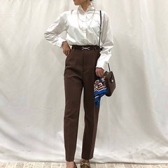 GU 新品未使用　ハイウェストテーパードパンツの画像