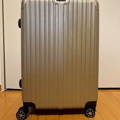 さらに値下【年末帰省】キャリーケースMサイズ　TSAロック の画像