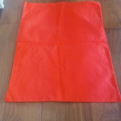 お譲りします　DIESEL　新品　赤 布袋　58cm×46cmの画像