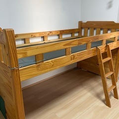 二段ベッドの画像