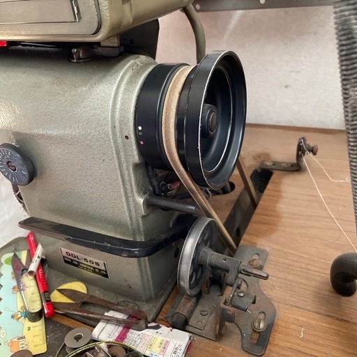 JUKI 工業用ミシン　小物付き　ペダル式