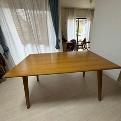 木製ダイニングテーブル 150cm×90cm×75cm