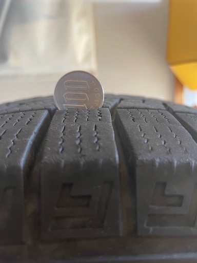 スタッドレスタイヤホイール付き