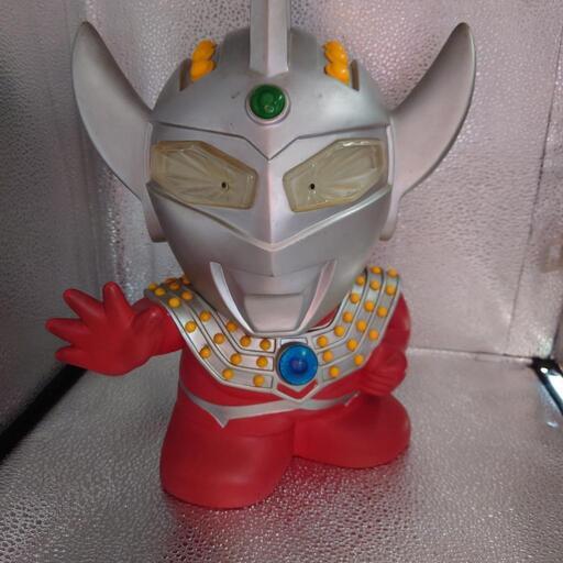 昭和レトロ　音の出る　ウルトラマン　タロウ貯金箱　高さ約34㌢