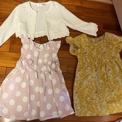 女の子の夏服👧　90-95の画像