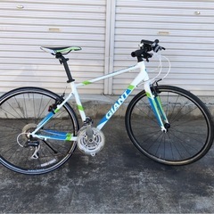 レビュー高評価アイテム特集｜ファッション通販 548 GIANT ホワイトアルミボディ CSタイプ 700✖️28 CBOSTAR 自転車本体
