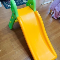 滑り台