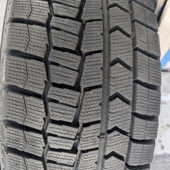 中古スタッドレスタイヤ 225/55R17 ダンロップ ウ…