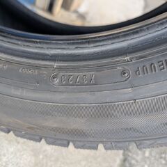 中古スタッドレスタイヤ 225/55R17 ダンロップ ウインターマックス 02 2023年製 工賃込みの画像