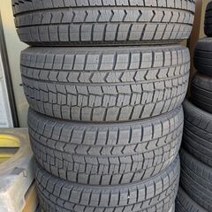 中古スタッドレスタイヤ 225/55R17 ダンロップ ウインターマックス 02 2023年製 工賃込みの画像