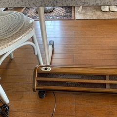 コタツ？ダイニングテーブルの足元ヒーター