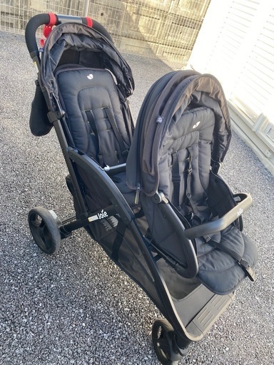 双子チャンベビーカー