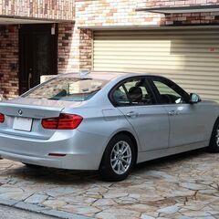 検査8年9月320d ディーゼルターボ 実走行5.9万km/HDDナビ/Bluetoothオーディオ/バックカメラ/コンフォートアクセス/EGR交換済み/ワンオーナーの画像