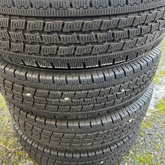 TOYO　スタッドレスタイヤ4本の画像